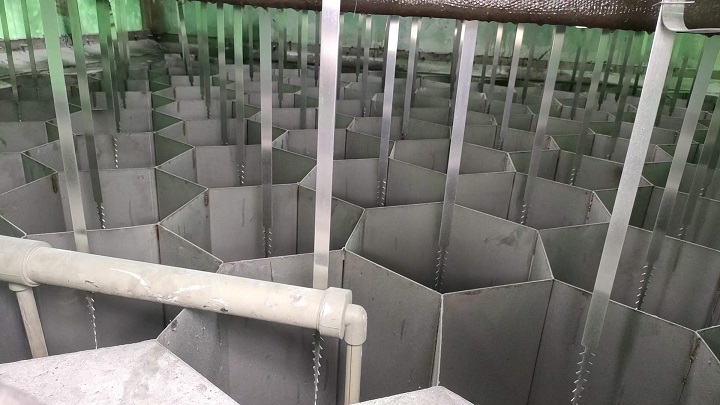 1764579150679198.jpg 陰極線26.jpg